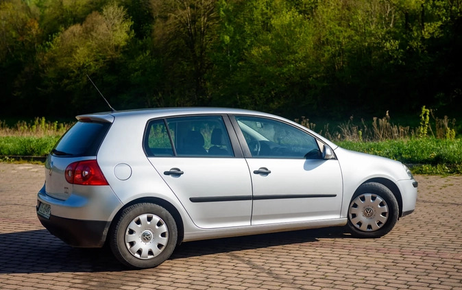 Volkswagen Golf cena 14000 przebieg: 97389, rok produkcji 2005 z Augustów małe 352